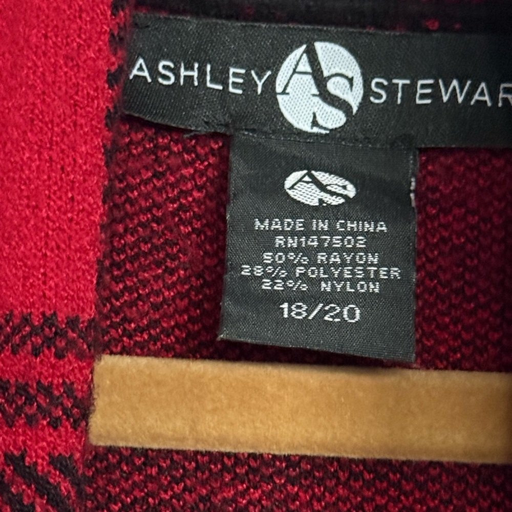 Ashley Stewart Red and Black Plaid Open Cardigan SIZE 18/20 GUC - Picture 3 of 5